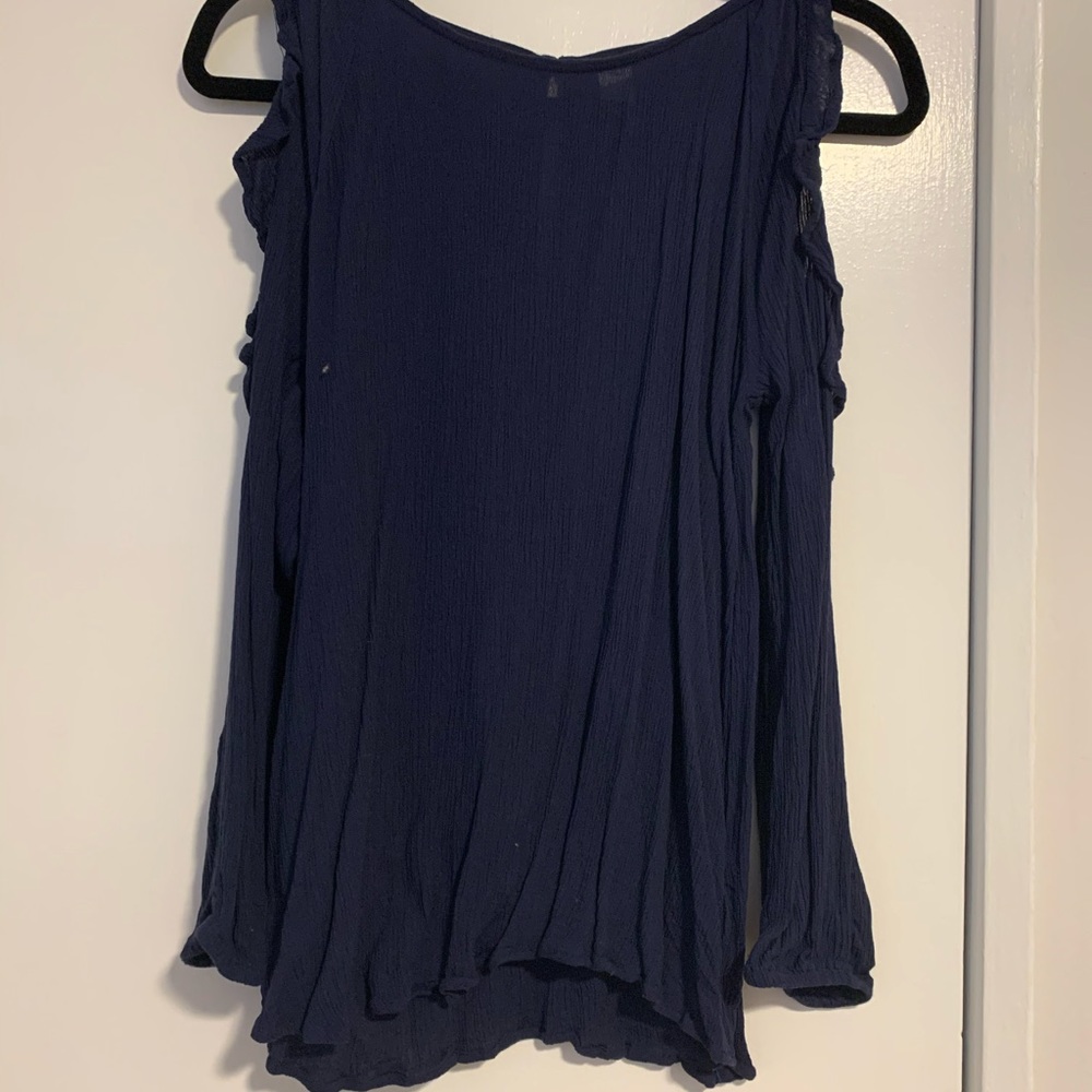 Old Navy cold should ruffled shirt